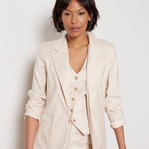 NWT Evereve Brandi Blazer, Size M